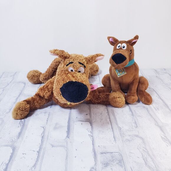 Two Scooby Doo Plush Toys - Picture 1 of 10